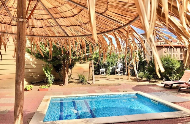Modern studio with balcony close to Cacao Beach!