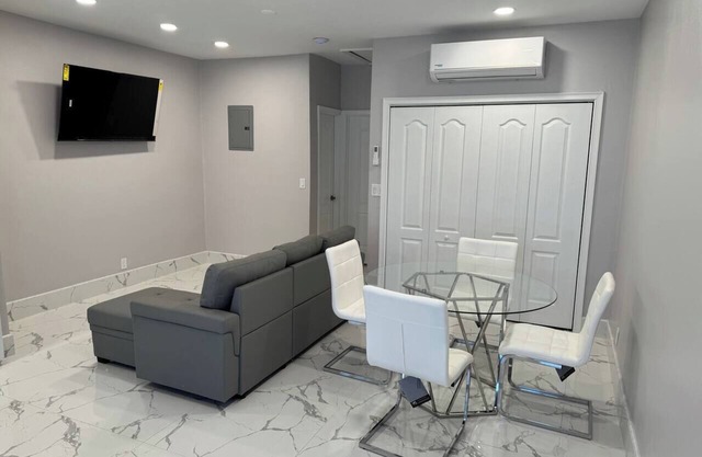 Modern Stylish 1 bed-1 bath