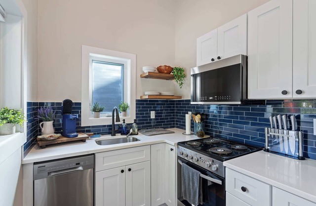 Modern Tiny Home Walk to Lenovo & Carter-Finley