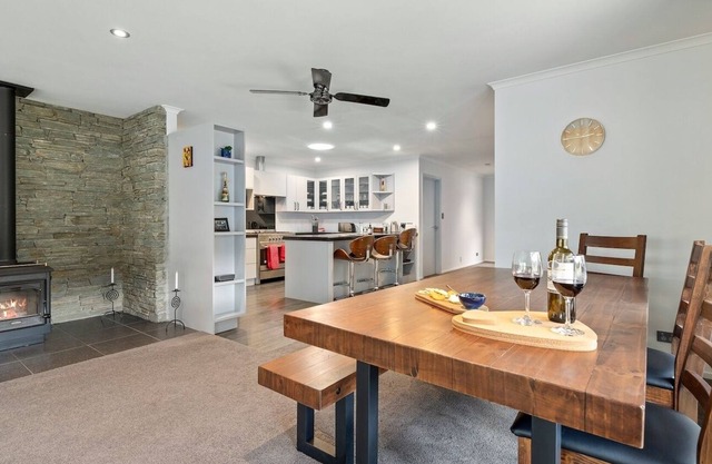 MODERN TOWN HOUSE , EXCELLENT LOCATION