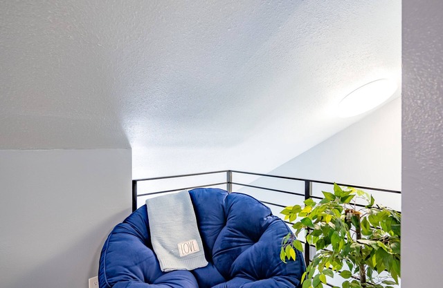 Modern townhouse closed to Disneyland, Little Saigon, the Beach