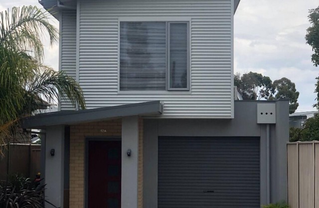 Modern Townhouse close to CBD