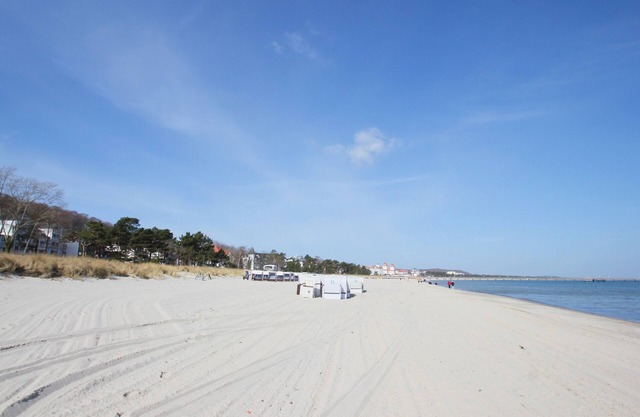 Modern vacation apartment close to the beach with terrace - Ostsee Resort Prora FeWo 05