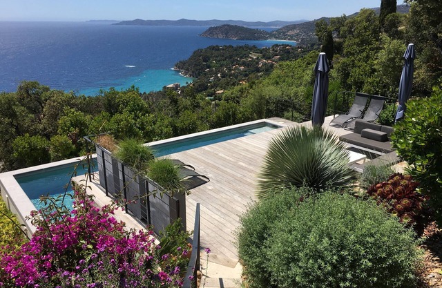 Villa contemporánea, vista al mar, comodidad, 5 habitaciones., 11 pers., Piscina 3,6x10,6m