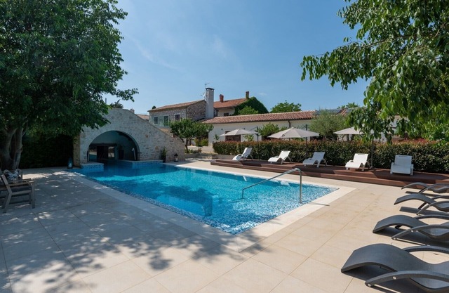 Villa LV / Elegant Villa LV near Novigrad, northern Istria