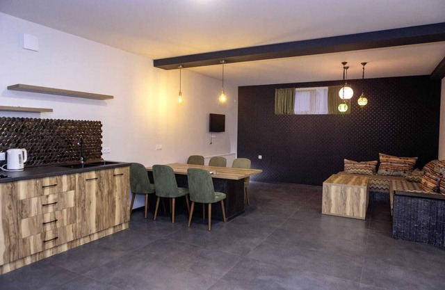 Modern villa near a forest in 5 minutes driving distance to Telavi