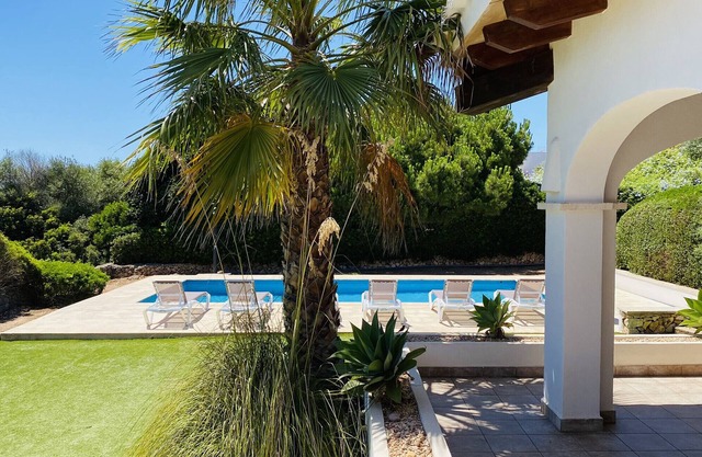 Moderno chalet con A/A y piscina privada, WiFi gratis