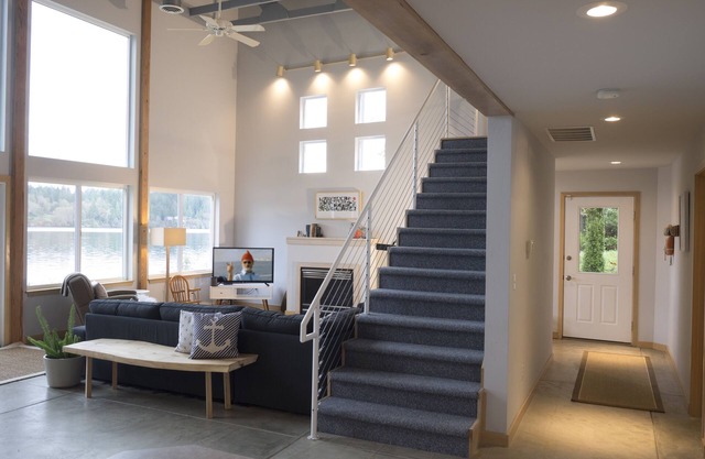 Hogar moderno frente al mar. Vida interior / exterior con Easy Beach Access & Boats