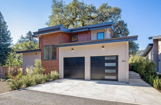 Modern Wine Country WFH Getaway!
