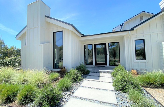 Modern Wine Country Home with Pool, Spa & Sauna, EV Charging