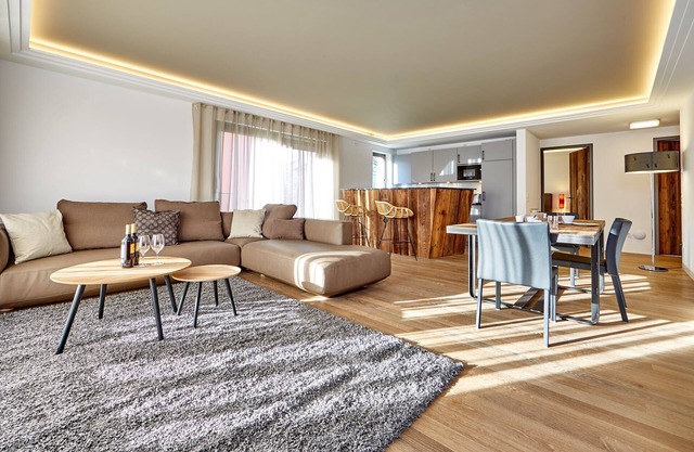 MODERNO con FLAIR of TRADITION - 76m² 1. Planta superior: ideal para 3 personas. - Balcón sur