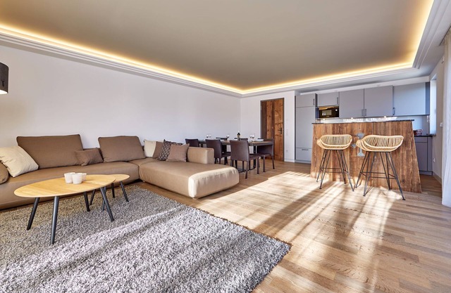 MODERNO con FLAIR de TRADITION - 80sqm 1. OG - opt. 3 pers. - balcón sur