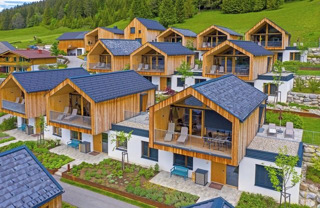Modern wooden chalet directly on Lake Weissensee in Carinthia incl. beach and SEE-Spa!