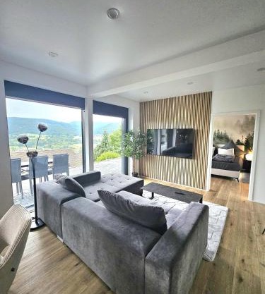 Moderne 3-Zimmer-Wohnung mit Panoramablick