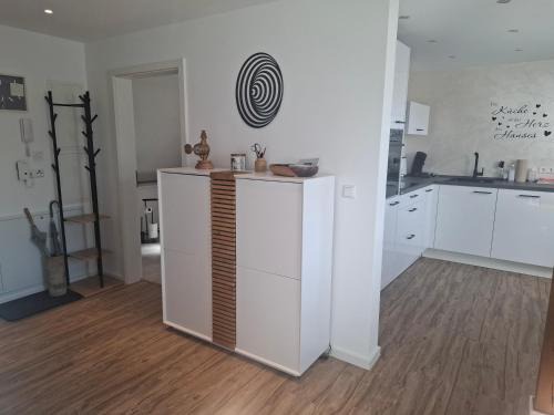 Moderne DG-Wohnung mit Flair in guter Lage