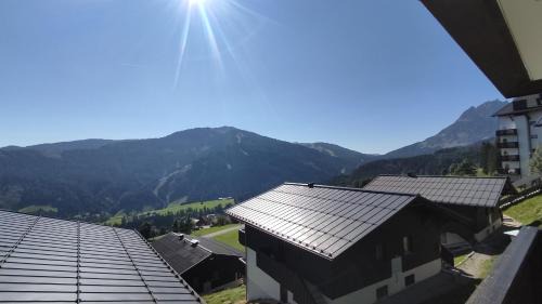 Modernes Apartment mit Panoramablick & Wanderwegen ab Haustür
