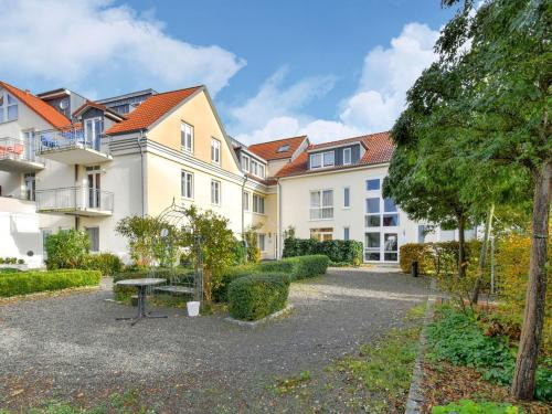 Modernes Appartement mit Terrasse auf Rügen