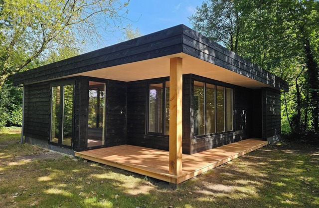 Modernized bungalow in natural surroundings - pets also welcome
