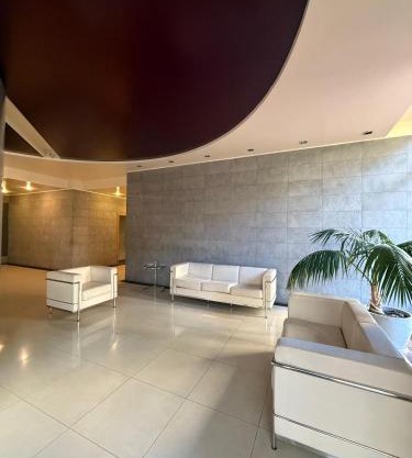 Moderno apto en Pocitos con piscina