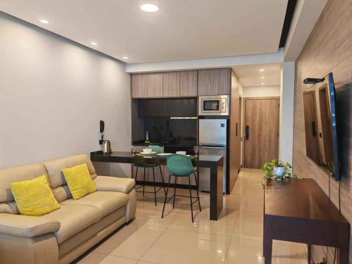 Modernos aptos con excelente ubicación en equipetrol