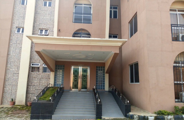 Modroy Hotel and Suites
