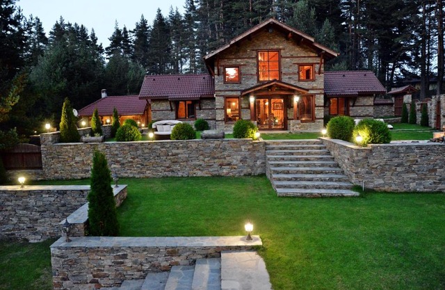 Moiata Kashta Villa
