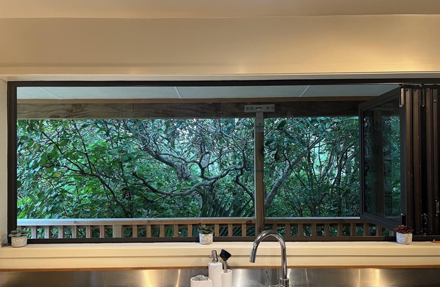 Mokoroa Retreat - peaceful location, pet friendly!