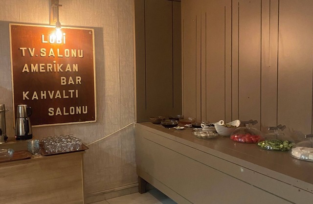 Mola Otel