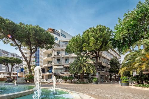 Monaco Suites Hotel