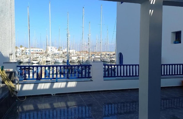 Monastir appartement sur la marina