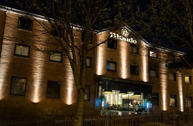 Mondo Hotel