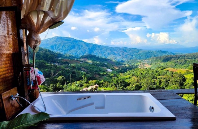 MonLomNao Homestay