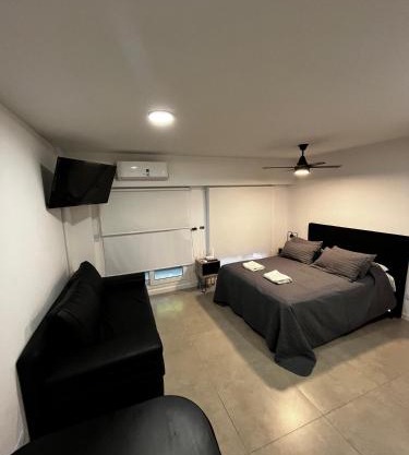 Monoambiente Amoblado con Heladera y Cocina