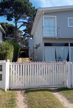 Monoambiente en PB para 4 personas