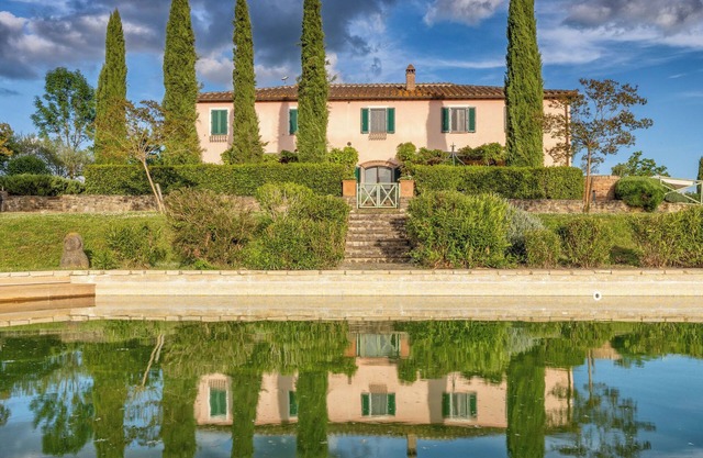 Montalcino/Val D'Orcia, Panoramic villa, pool, 8 pax, beautifully designed