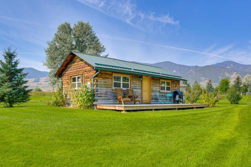 Montana Mountain Getaway Deck and Amazing Views