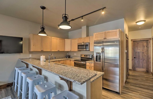 Montana Vacation Rental - Fish, Hike, Ski!