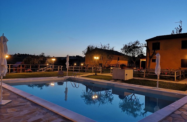 MONTENOVO Country House: casa MODERNA 20% de descuento 01/09 - 31/10