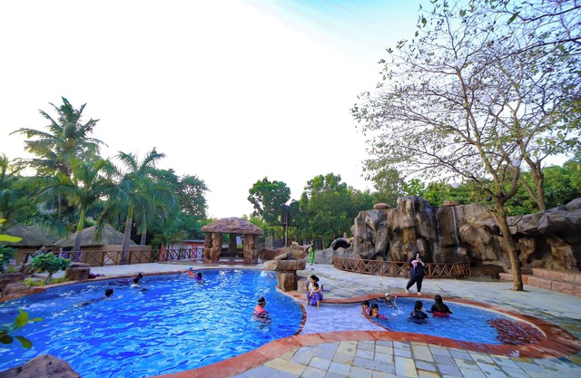 Monteria Village