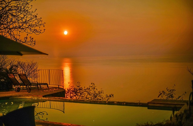 Cabaña "Buho". En el gran abierto de par en par.