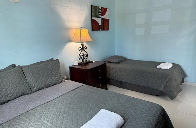 Monthly- 1 BR Relax in Comfort Home-Unit 2