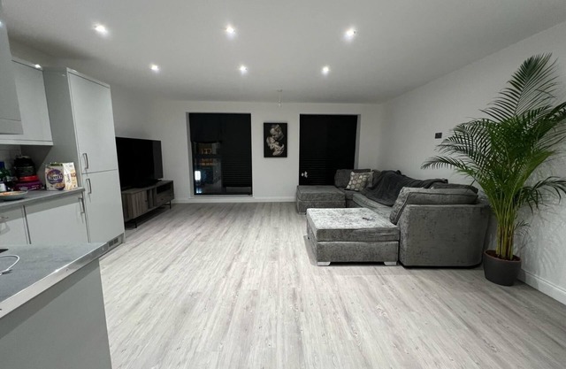 Monthly & Weekly Discounts - Ideal For Contractors/Families/Relocators