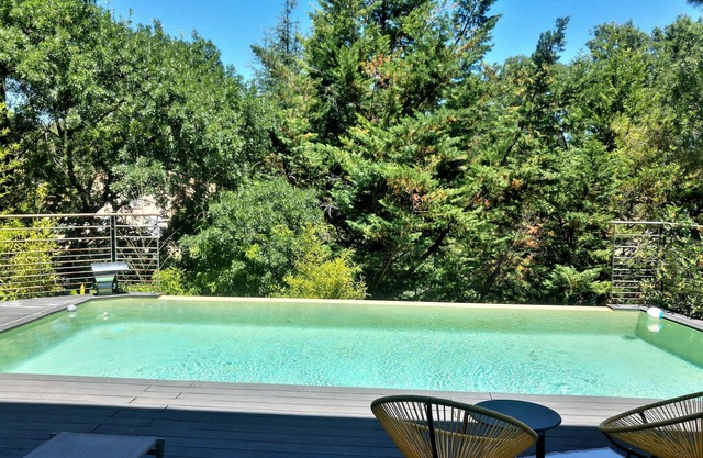 Montpellier: casa contemporánea con piscina