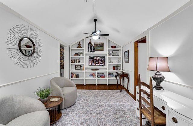 Monty's Place by OneHometown Getaways