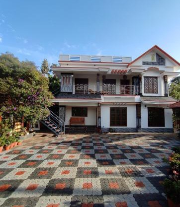 Moon Homestay