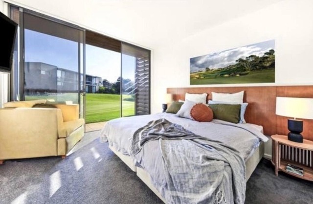 Moonah Links Apartment 45 Lovely 1 bedroom holiday home with heated pool