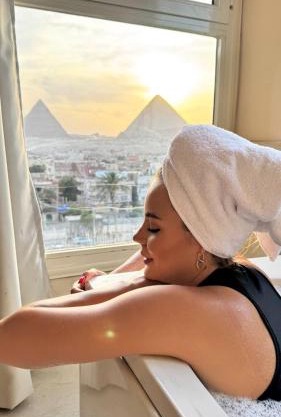 Moonlight pyramids view INN