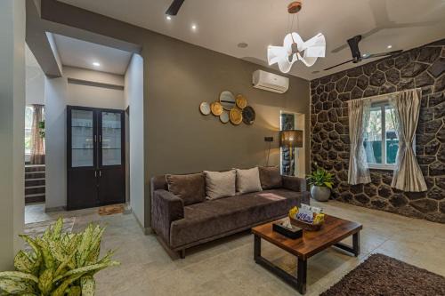 Moonlit retreat