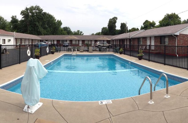 Moonlite Motel