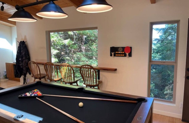 Moonrise Forest Retreat~Game Room-EV
